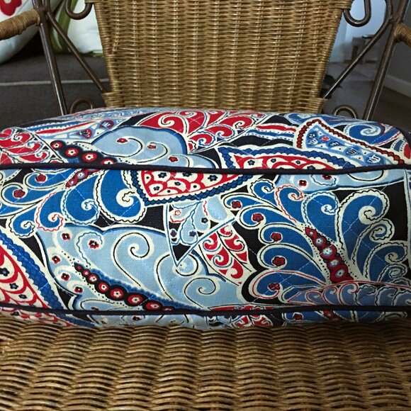 Bundle - Vera Bradley 2 Totes/Handbags & Travel Cosmetic Bag - Picture 5 of 12